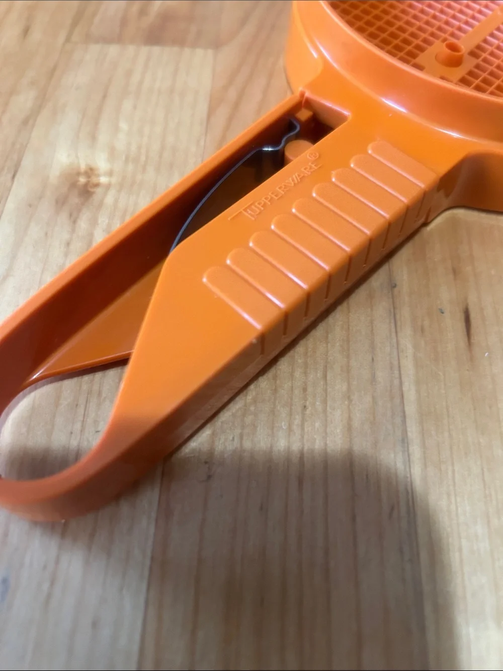 Vintage Tupperware flour sifter
